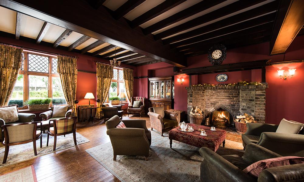 Balmoral Arms Hotel บัลลาเทอร์ ภายนอก รูปภาพ
