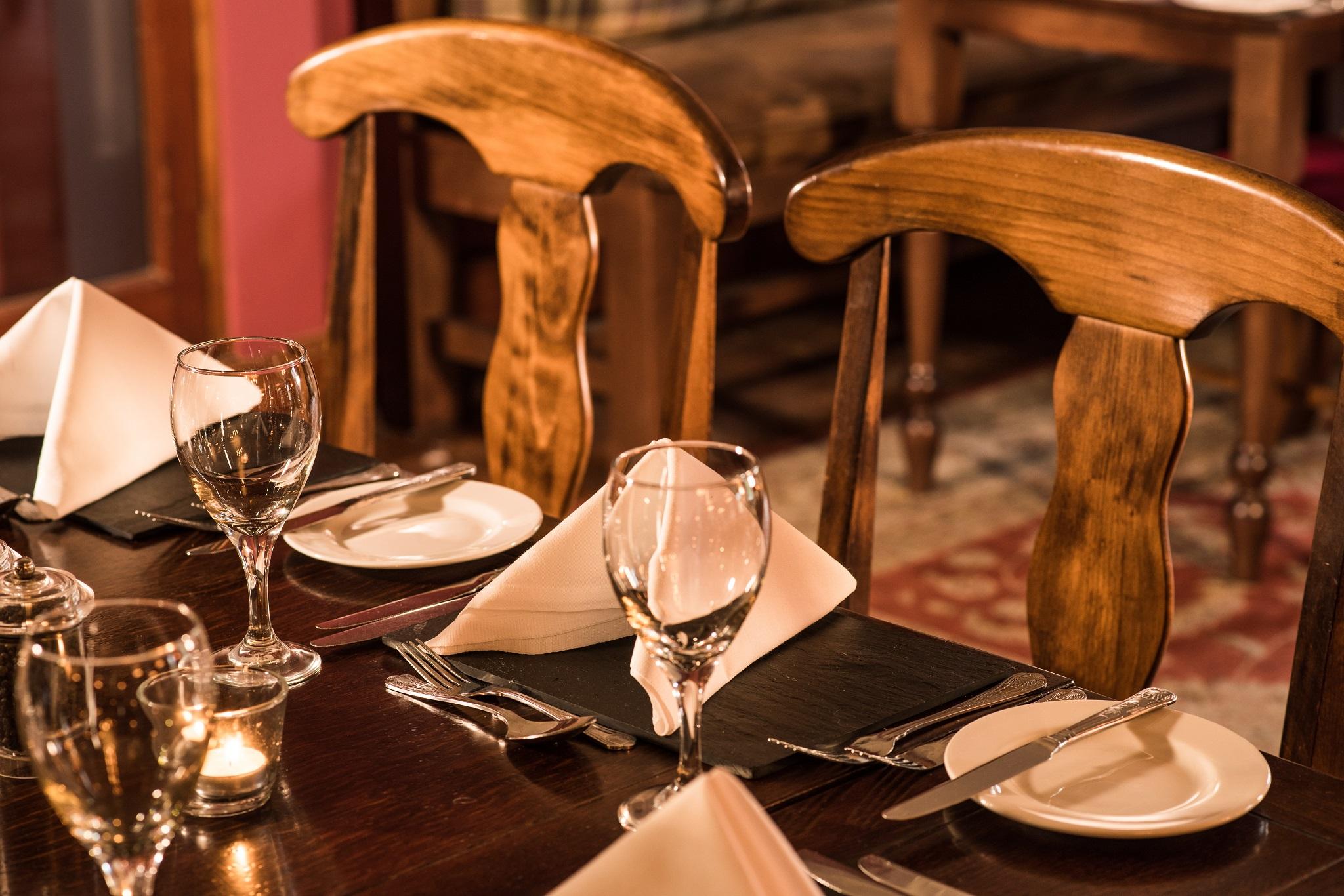 Balmoral Arms Hotel บัลลาเทอร์ ภายนอก รูปภาพ
