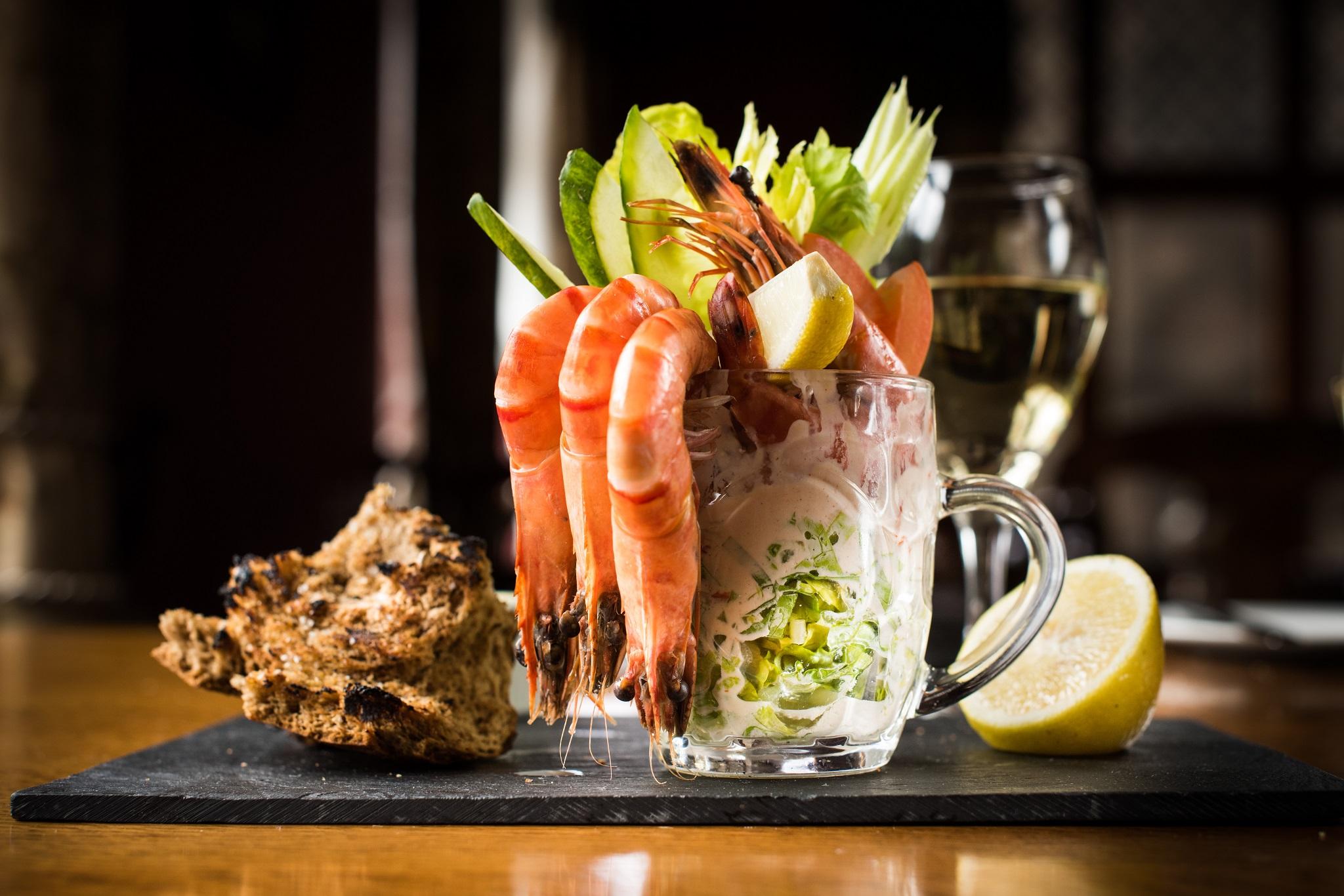 Balmoral Arms Hotel บัลลาเทอร์ ภายนอก รูปภาพ
