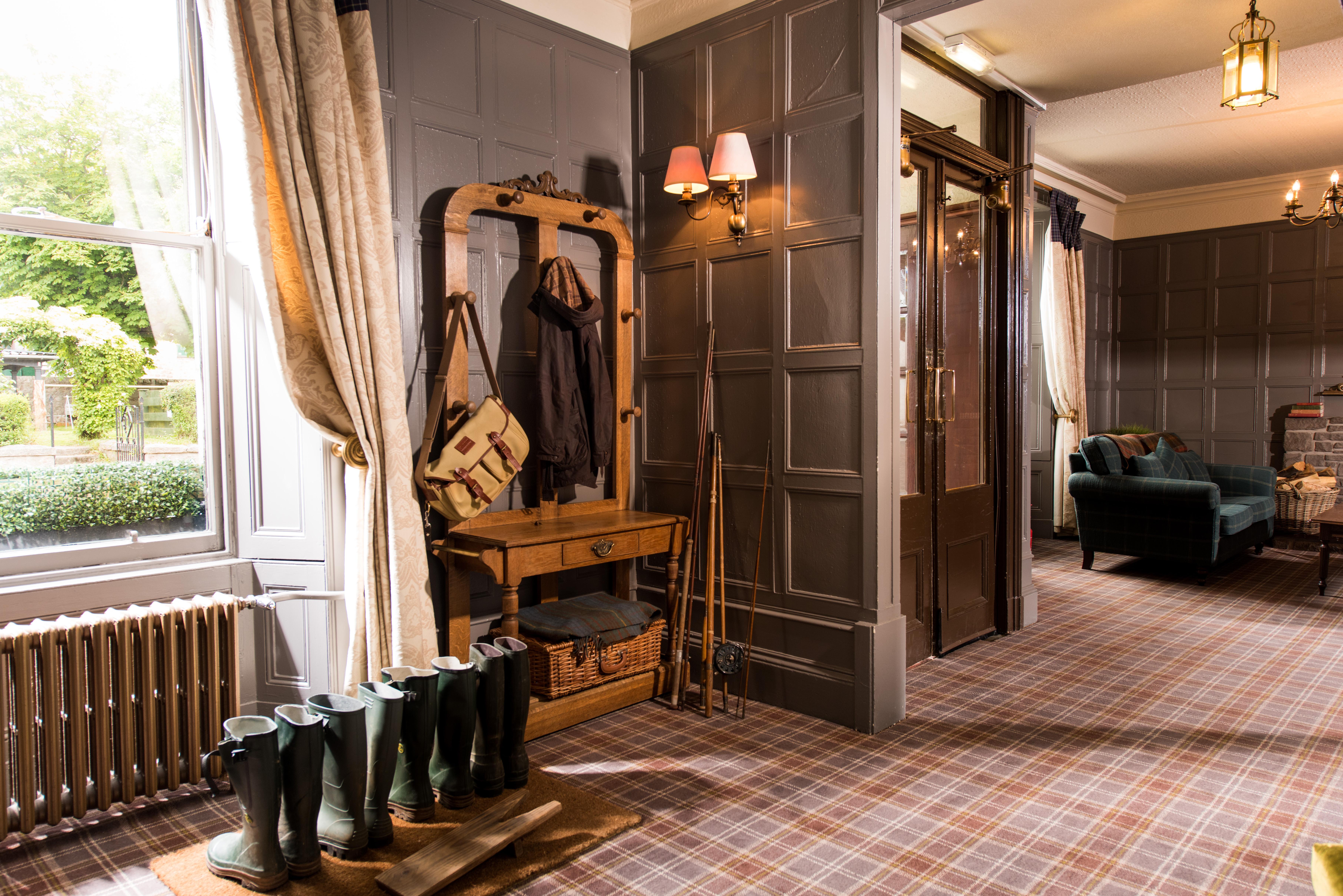 Balmoral Arms Hotel บัลลาเทอร์ ภายนอก รูปภาพ