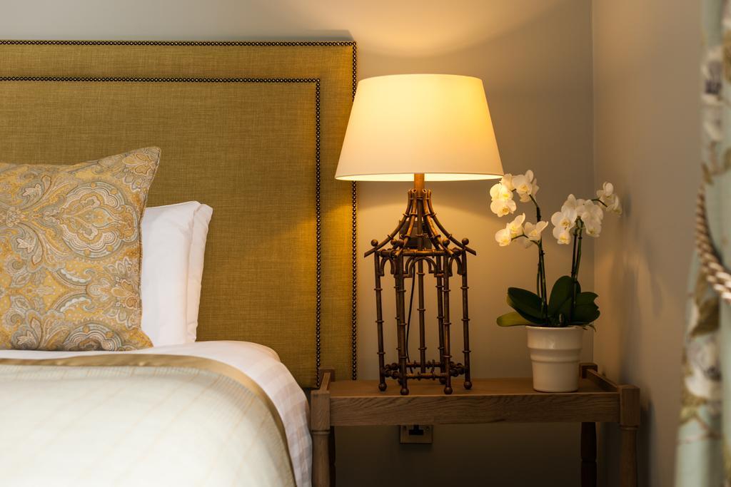 Balmoral Arms Hotel บัลลาเทอร์ ภายนอก รูปภาพ